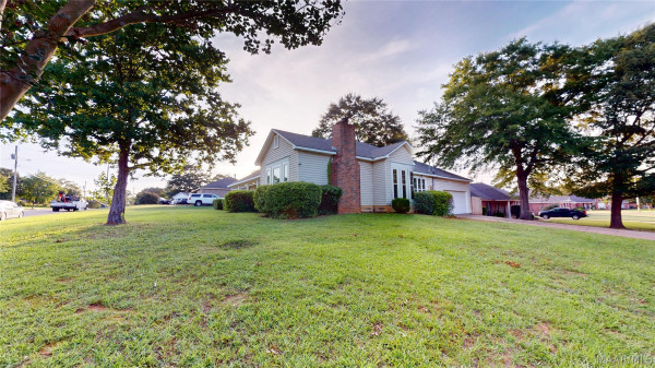 388 KINGSTON RIDGE Road