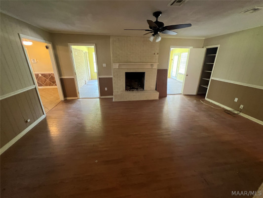 301 NAVAJO Drive