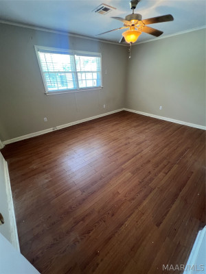 301 NAVAJO Drive