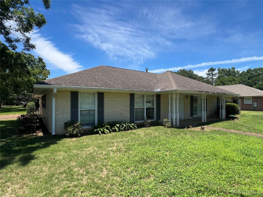 301 NAVAJO Drive