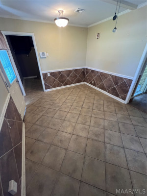 301 NAVAJO Drive