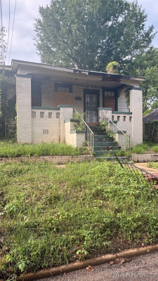 859 Hutchinson Street