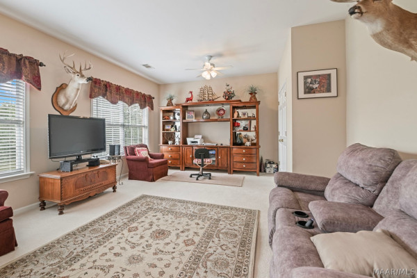 8873 DUNLAKE Drive