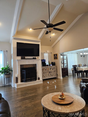 8438 Paula Trace