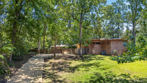 1830 HILLWOOD Drive