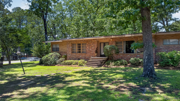1830 HILLWOOD Drive