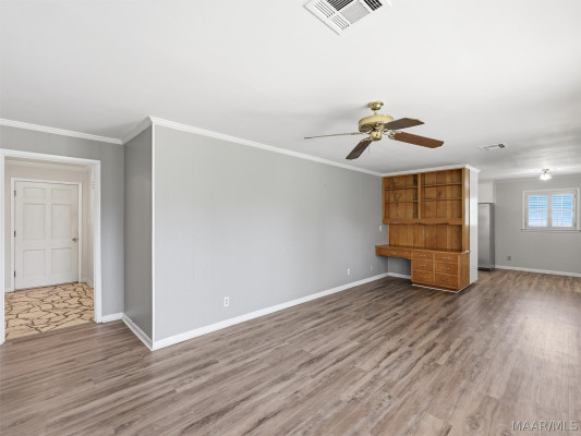 305 STERLING Drive