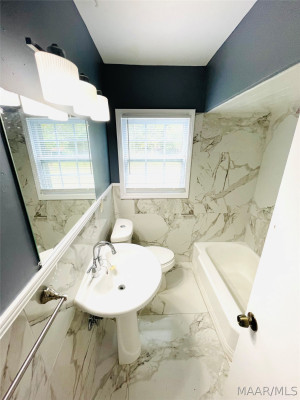 1426 E Audubon Road