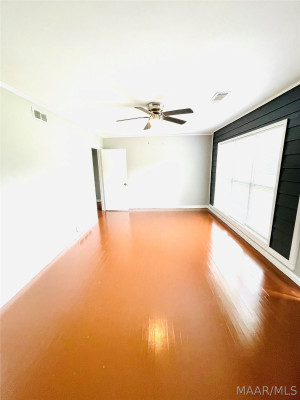 1426 E Audubon Road