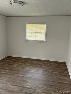 2557 WOODLEY Road