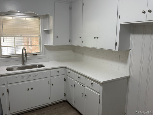2557 WOODLEY Road