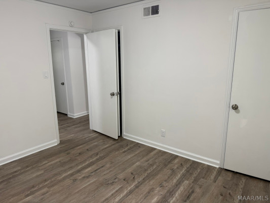 2557 WOODLEY Road