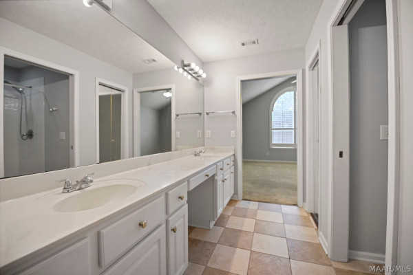 11 Crabapple Trace