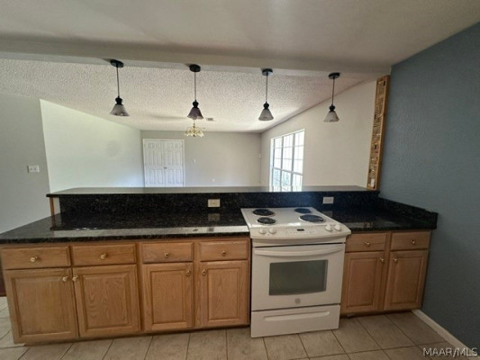 2622 Highway 82 . W