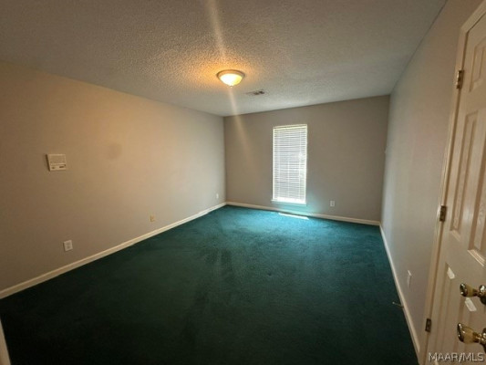 2622 Highway 82 . W