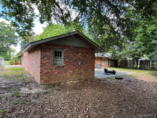 806 LEICESTER Drive
