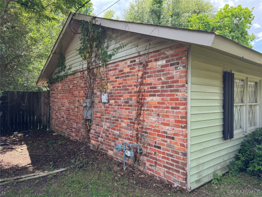 806 LEICESTER Drive