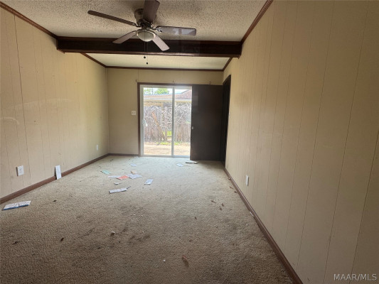 806 LEICESTER Drive