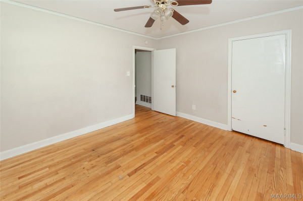 409 Honeysuckle Court