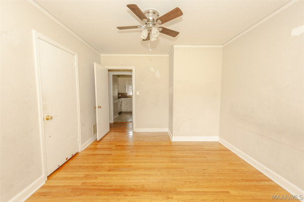 409 Honeysuckle Court