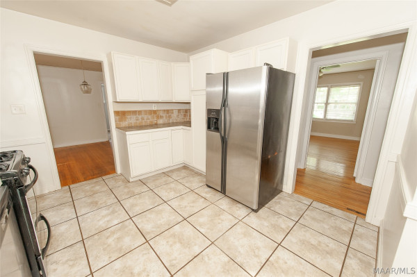 409 Honeysuckle Court