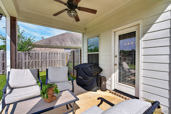 9302 CRESCENT LODGE Circle