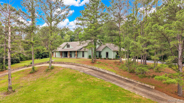 1328 Cherokee Trail