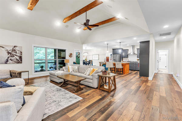 1328 Cherokee Trail