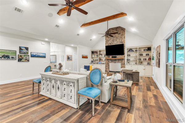 1328 Cherokee Trail