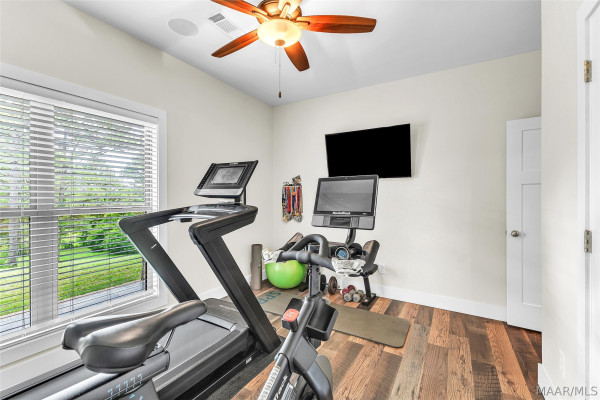 1328 Cherokee Trail