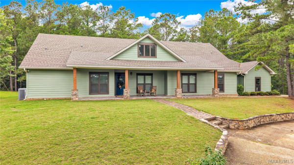 1328 Cherokee Trail