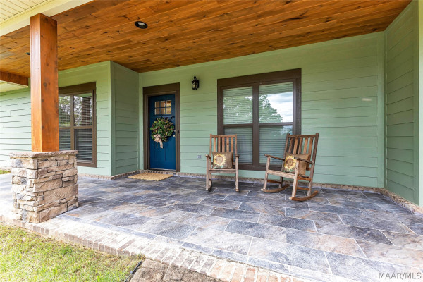 1328 Cherokee Trail