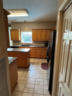 6101 Bell Road Manor