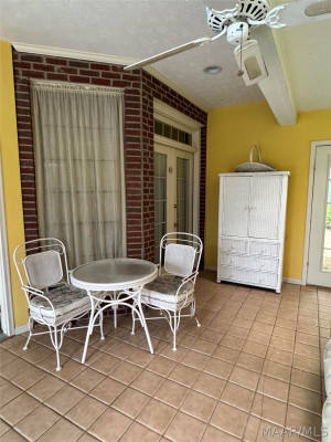 6101 Bell Road Manor