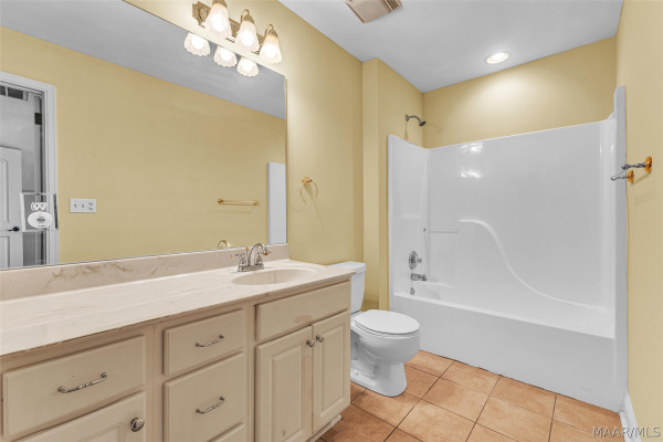 471 Bishop Trail