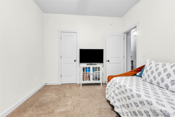 211 Hedgefield Drive