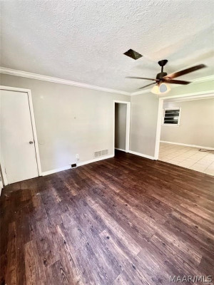 2429 E 4th Street