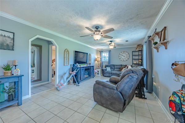 466 County Road 368 .
