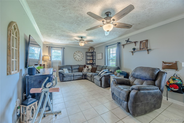 466 County Road 368 .