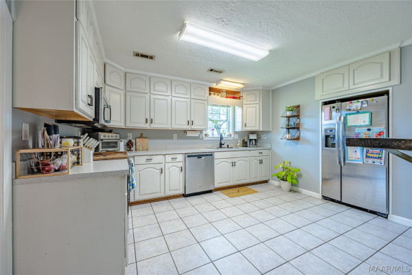 466 County Road 368 .