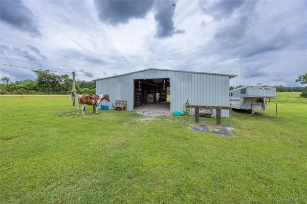 466 County Road 368 .