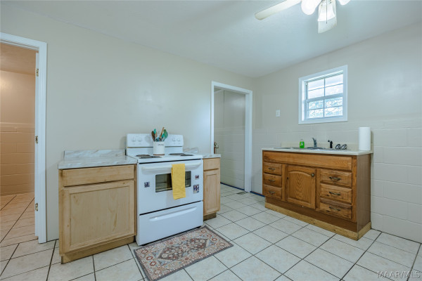 466 County Road 368 .