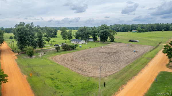 466 County Road 368 .