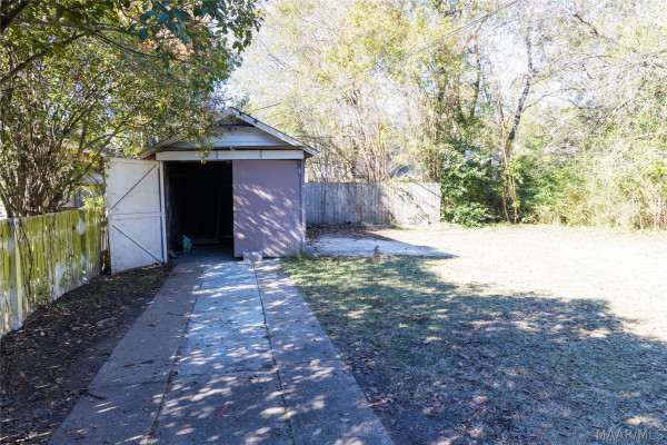 3256 Montezuma Road