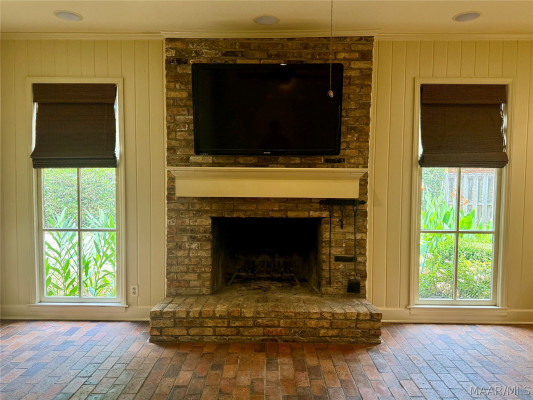 33 Creek Court