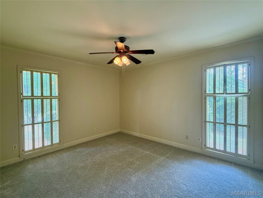 33 Creek Court