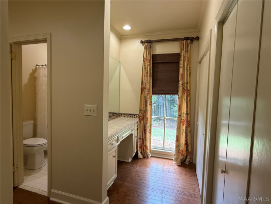 33 Creek Court