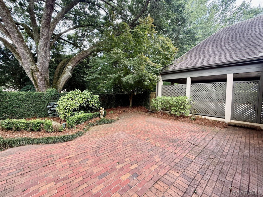 33 Creek Court