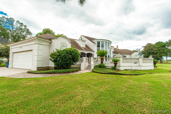 8048 Westchester Place