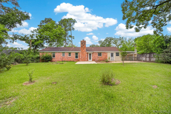 2740 Oxford Drive